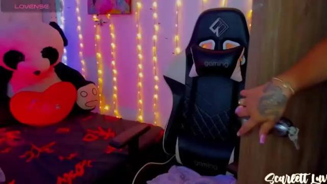 Image 6 of scarlett_luv Stream on Chaturbate on 17 months ago
