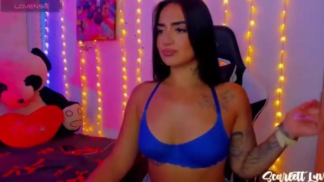 Image 4 of scarlett_luv Stream on Chaturbate on 16 months ago