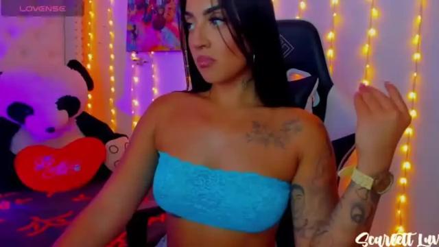 Image 6 of scarlett_luv Stream on Chaturbate on 16 months ago