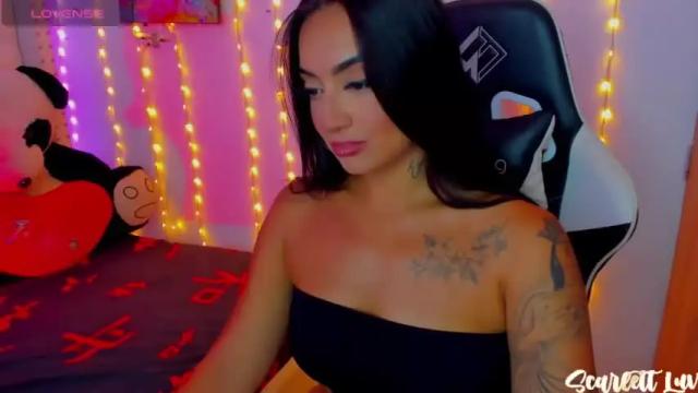 Image 3 of scarlett_luv Stream on Chaturbate on 16 months ago