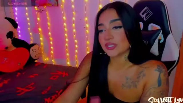 Image 8 of scarlett_luv Stream on Chaturbate on 16 months ago