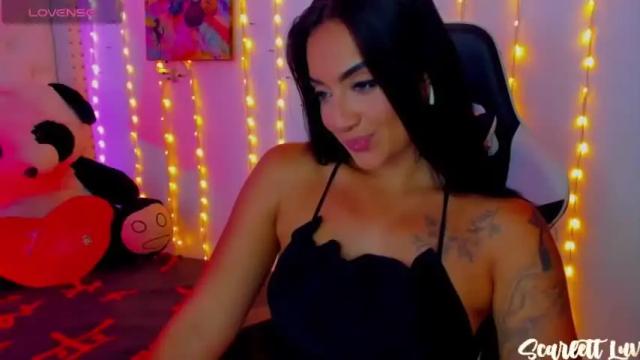 Image 8 of scarlett_luv Stream on Chaturbate on 16 months ago
