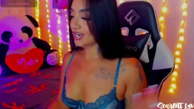 Image 3 of scarlett_luv Stream on Chaturbate on 16 months ago