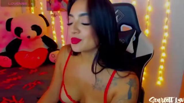 Image 10 of scarlett_luv Stream on Chaturbate on 16 months ago