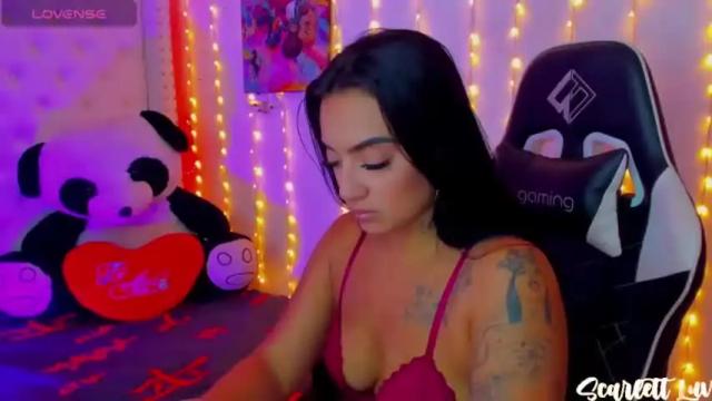 Image 3 of scarlett_luv Stream on Chaturbate on 16 months ago