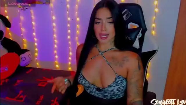 Image 3 of scarlett_luv Stream on Chaturbate on 15 months ago