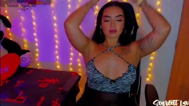 Image 7 of scarlett_luv Stream on Chaturbate on 15 months ago