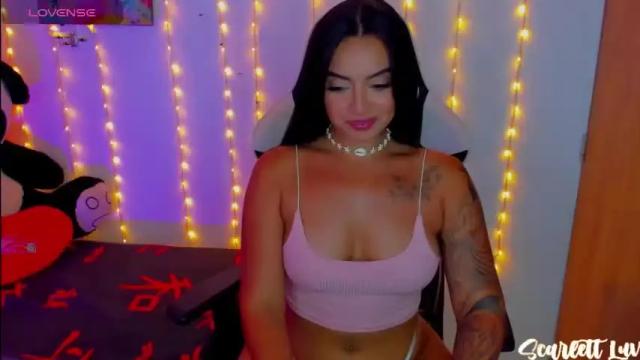 Image 4 of scarlett_luv Stream on Chaturbate on 15 months ago