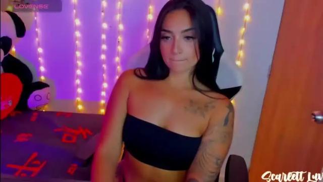 Image 2 of scarlett_luv Stream on Chaturbate on 14 months ago