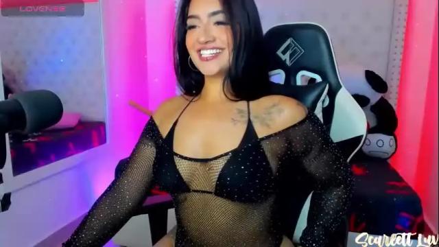 Image 12 of scarlett_luv Stream on Chaturbate on 1 month ago