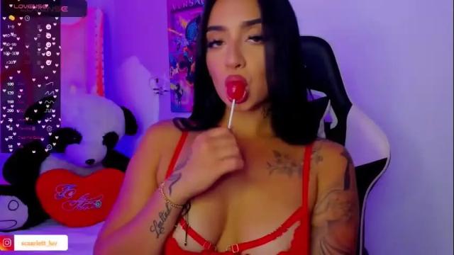 Image 11 of scarlett_luv Stream on Chaturbate on 1 month ago
