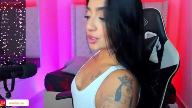 Image 10 of scarlett_luv Stream on Chaturbate on 3 days ago