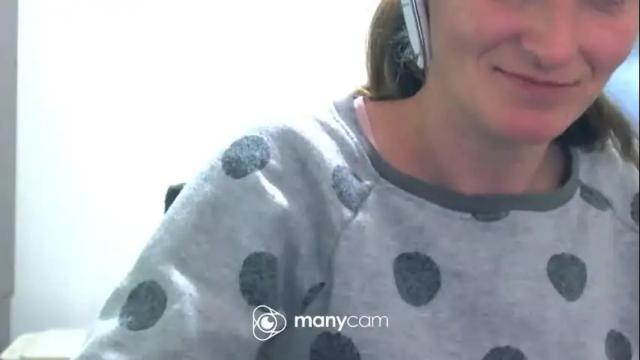 Image 4 of scarlett_queen01 Stream on Chaturbate on 2 months ago