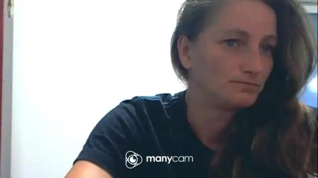 Image 2 of scarlett_queen01 Stream on Chaturbate on 3 months ago