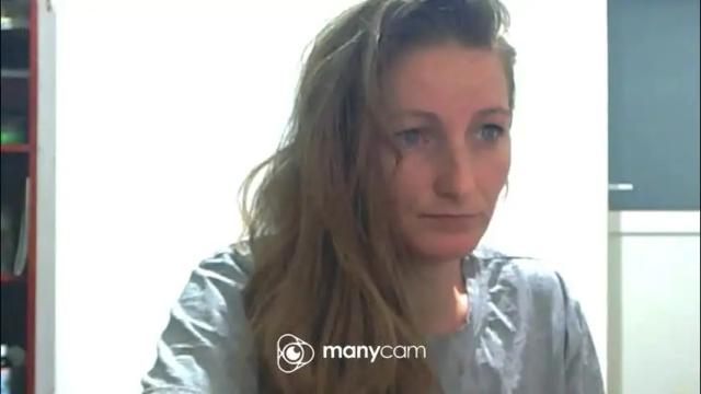 Image 3 of scarlett_queen01 Stream on Chaturbate on 2 months ago