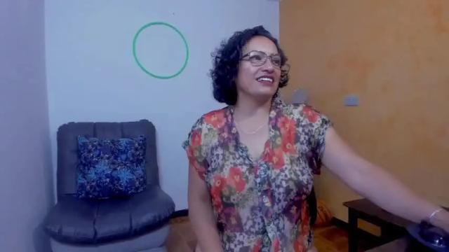 Image 2 of scarlett_sax Stream on Chaturbate on 13 months ago