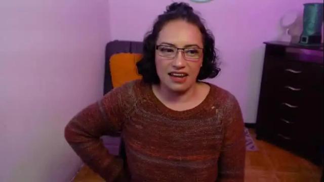 Image 2 of scarlett_sax Stream on Chaturbate on 25 days ago
