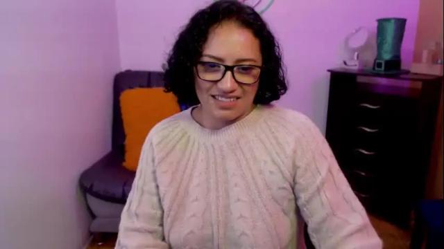 Image 3 of scarlett_sax Stream on Chaturbate on 14 days ago