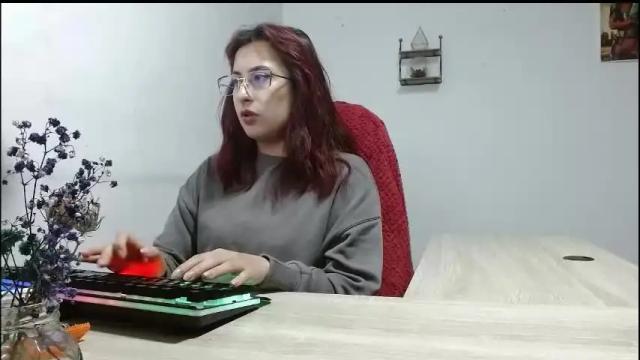Image 12 of scarlett_sen Stream on Chaturbate on 27 days ago
