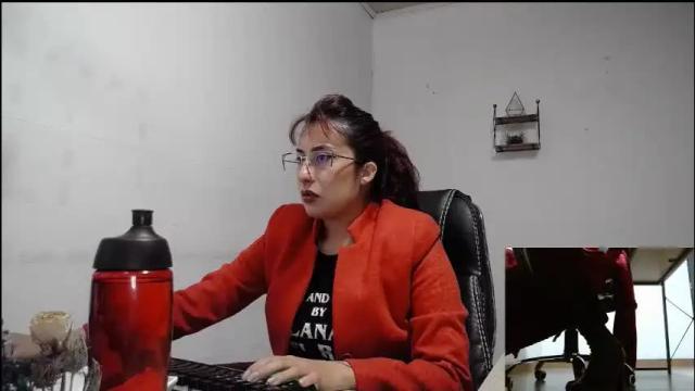 Image 7 of scarlett_sen Stream on Chaturbate on 1 month ago