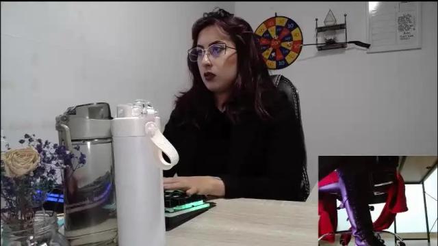 Image 12 of scarlett_sen Stream on Chaturbate on 1 month ago