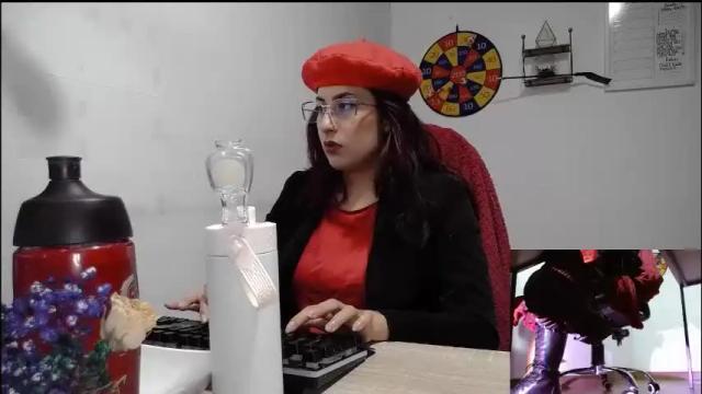 Image 2 of scarlett_sen Stream on Chaturbate on 1 month ago
