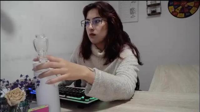 Image 4 of scarlett_sen Stream on Chaturbate on 1 month ago