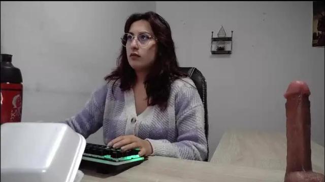 Thumbnail 3, scarlett_sen's Stream at Chaturbate, 1 month ago