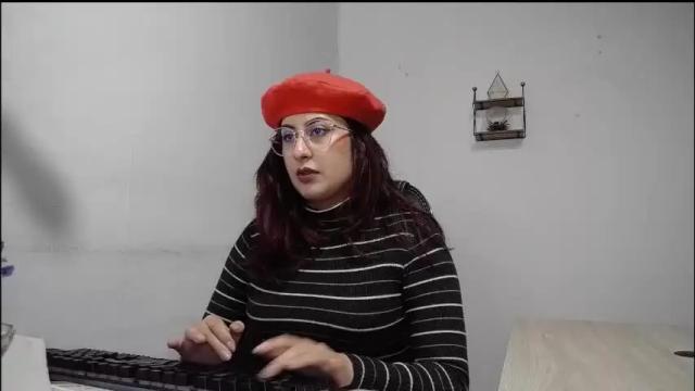 Image 11 of scarlett_sen Stream on Chaturbate on 27 days ago