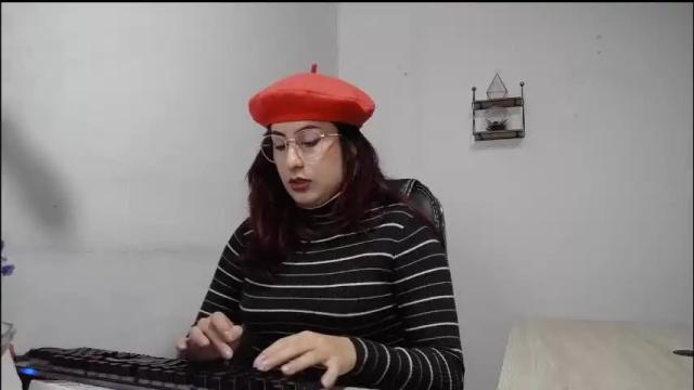 Image 8 of scarlett_sen Stream on Chaturbate on 27 days ago