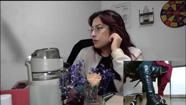 Image 10 of scarlett_sen Stream on Chaturbate on 18 days ago
