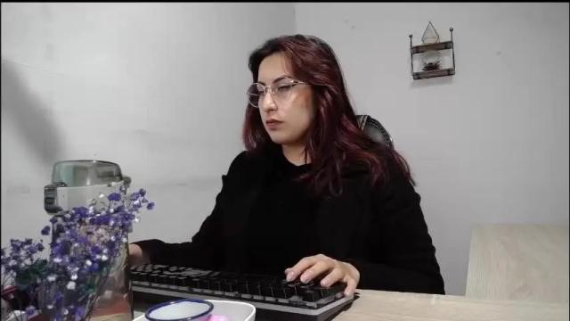 Image 6 of scarlett_sen Stream on Chaturbate on 14 days ago