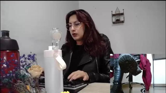 Image 11 of scarlett_sen Stream on Chaturbate on 10 days ago