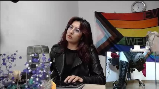 Image 12 of scarlett_sen Stream on Chaturbate on 4 days ago