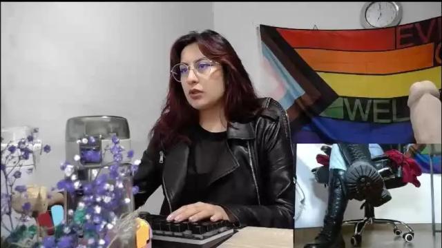 Image 3 of scarlett_sen Stream on Chaturbate on 4 days ago