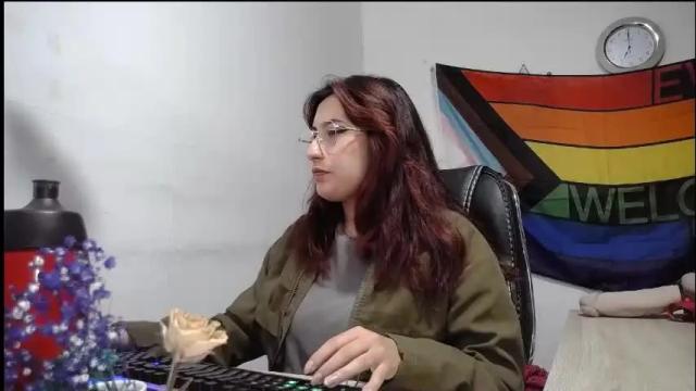 Image 11 of scarlett_sen Stream on Chaturbate on 4 days ago
