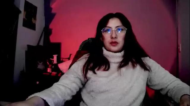 Image 4 of scarlett_sen Stream on Chaturbate on 2 months ago