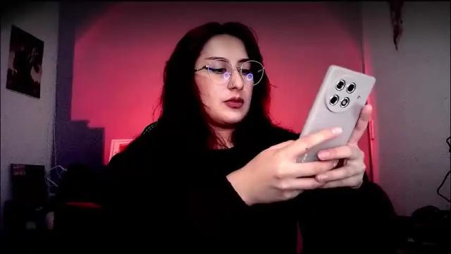 Image 3 of scarlett_sen Stream on Chaturbate on 29 days ago