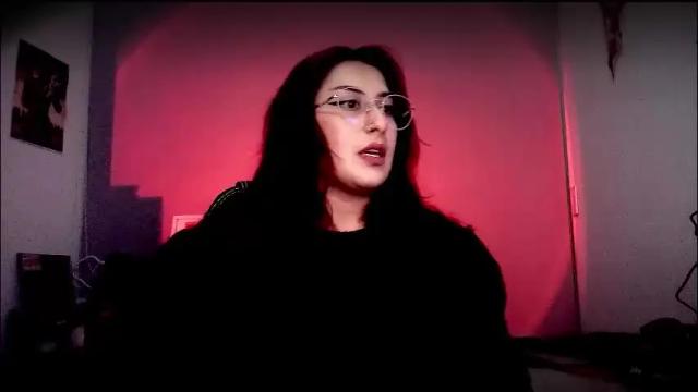 Image 4 of scarlett_sen Stream on Chaturbate on 29 days ago