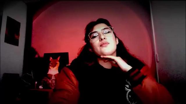 Image 2 of scarlett_sen Stream on Chaturbate on 22 days ago