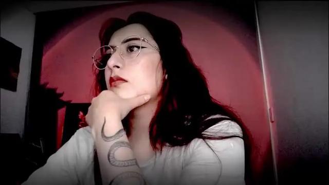Image 10 of scarlett_sen Stream on Chaturbate on 1 day ago