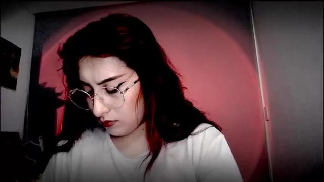 Image 4 of scarlett_sen Stream on Chaturbate on 1 day ago
