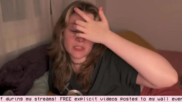 Thumbnail 2, scarlett_sinclair's Stream at Chaturbate, 13 months ago