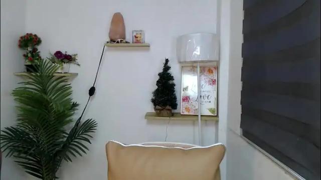 Image 2 of scarlett_sofia69 Stream on Chaturbate on 10 days ago