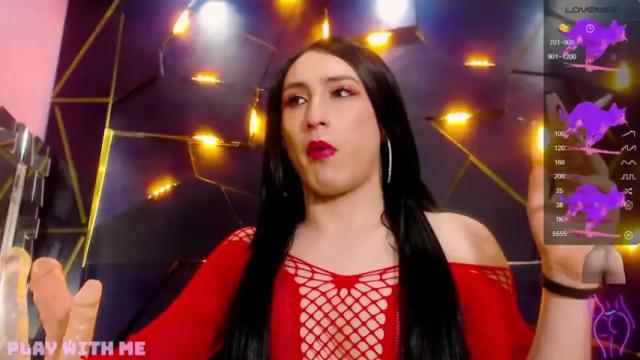 Image 2 of scarlett_taylor07 Stream on Chaturbate on 18 months ago