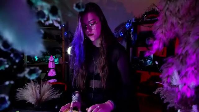 Image 3 of scarlett_wanner Stream on Chaturbate on 16 months ago