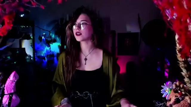 Image 10 of scarlett_wanner Stream on Chaturbate on 12 months ago