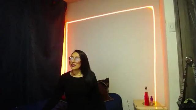 Thumbnail 2, scarlette_32's Stream at Chaturbate, 1 month ago