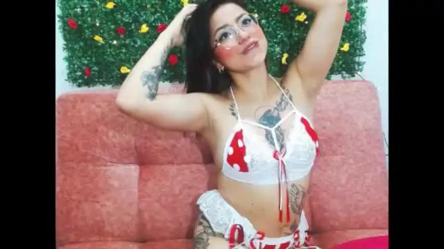Image 12 of scarlette_adams Stream on Chaturbate on 14 months ago