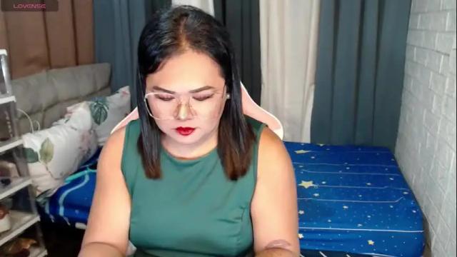 Image 4 of scarlette_adisson_69 Stream on Chaturbate on 21 days ago